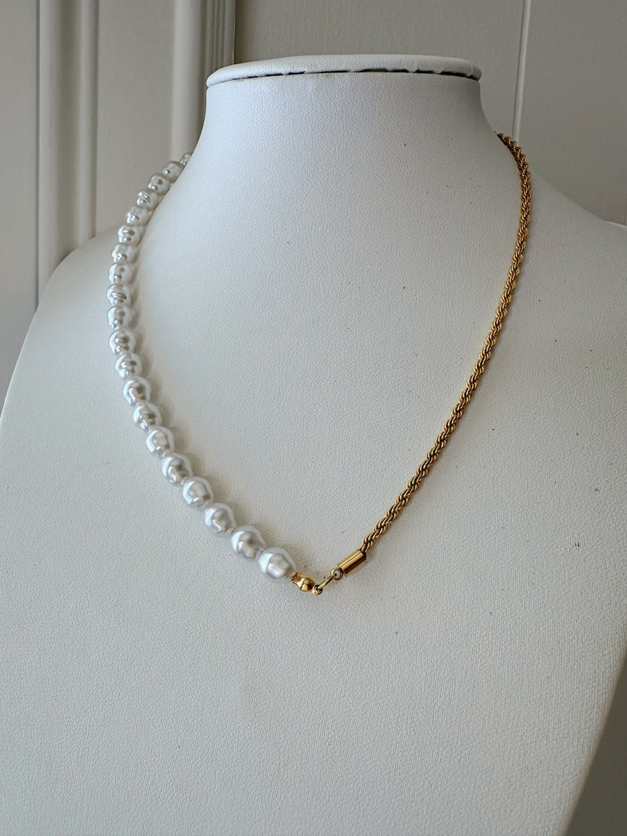 Regina Pearl Necklace